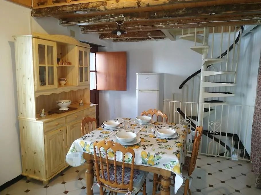 Casa Lina Citra 010031-Lt-0009 Apartment Pannesi Italy
